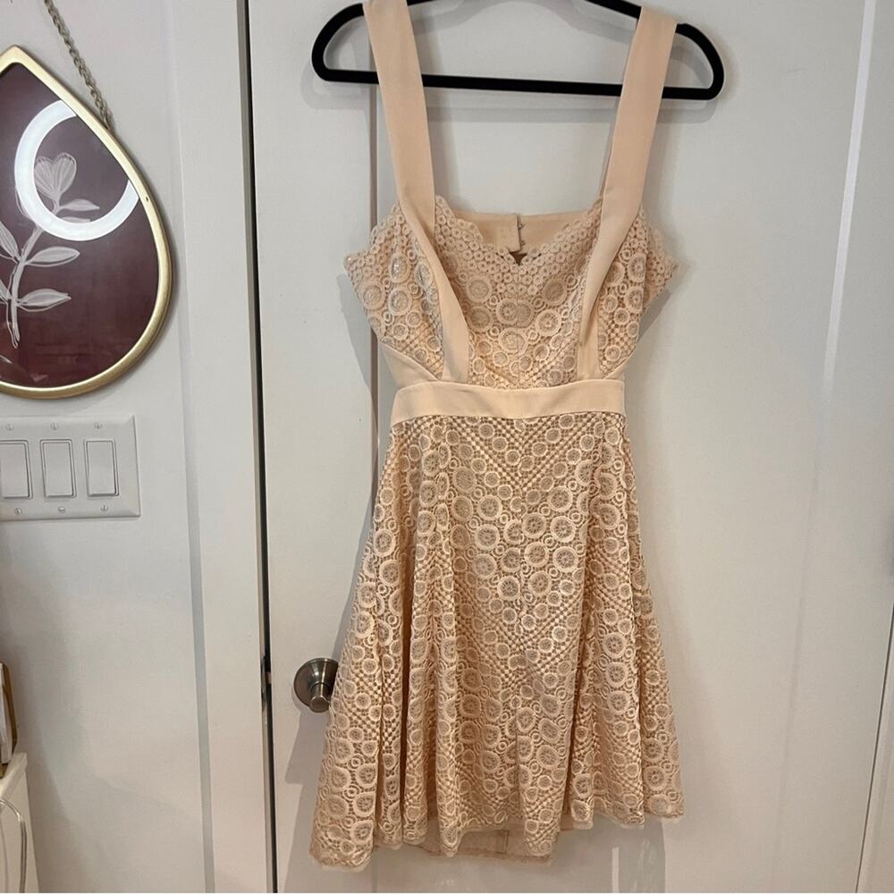 New Bcbgmaxazria Cream Open Back Alena Dress Sz 10 - image 2